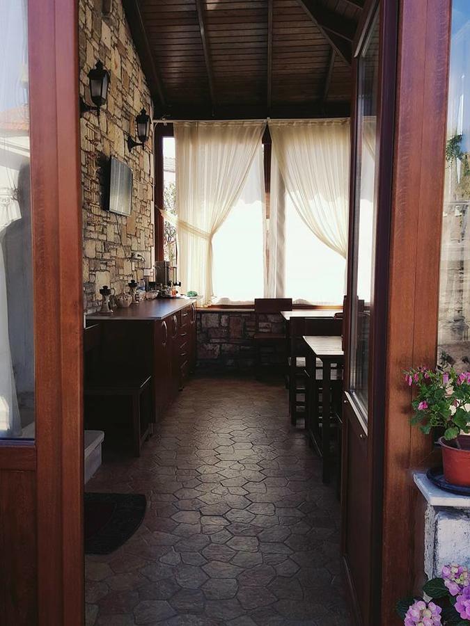 Deniz Hotel Yenifoca Zewnętrze zdjęcie