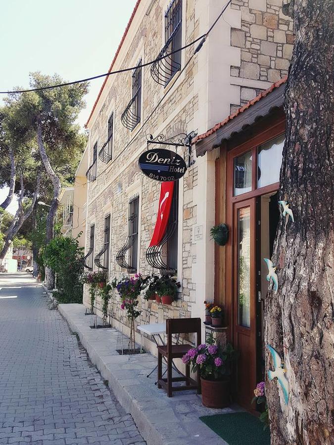 Deniz Hotel Yenifoca Zewnętrze zdjęcie